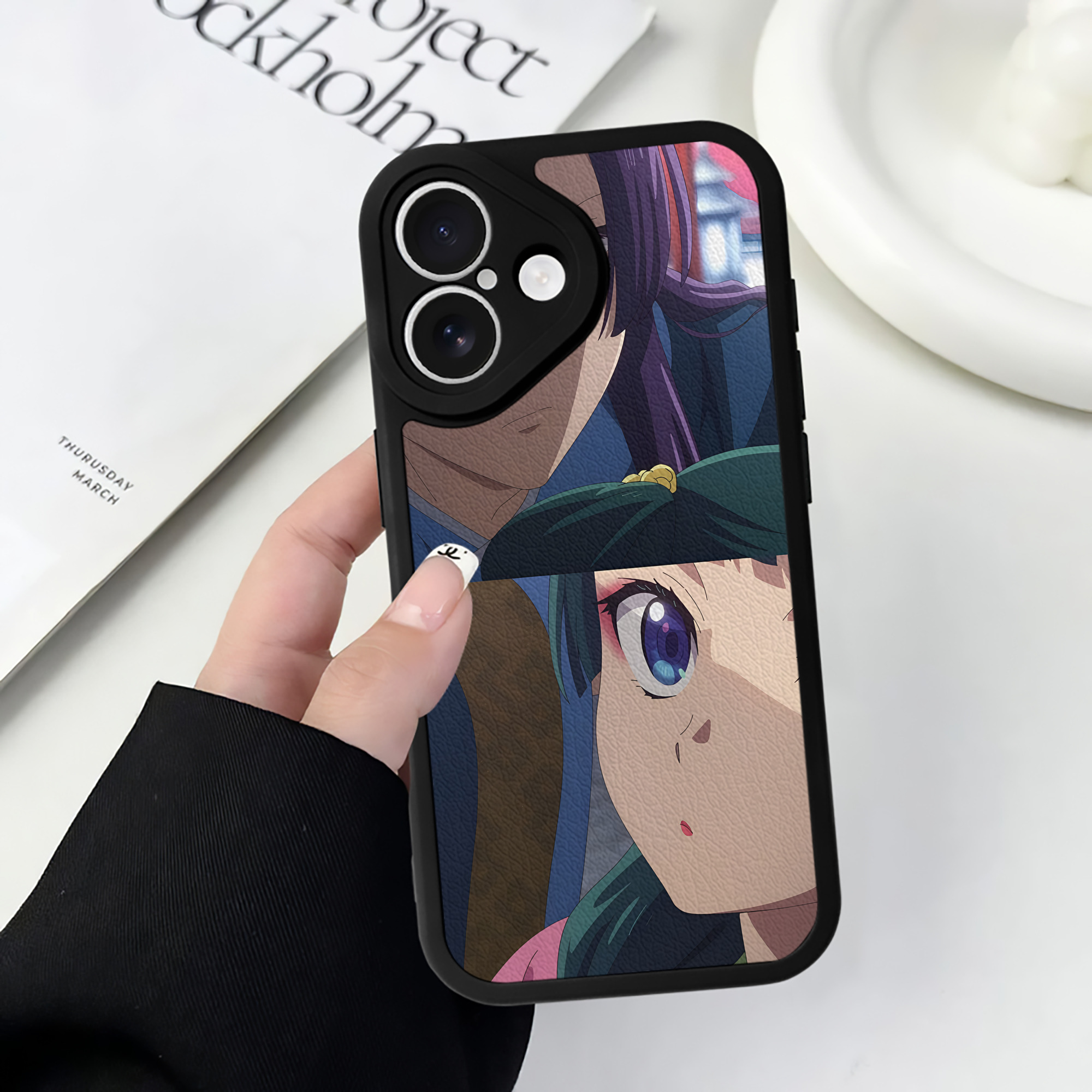 （画像用） 薬屋のひとりごと The Apothecary Diaries 【iPhone 16シリーズ対応】シリコンスマホケース（レザー調） 材質：シリコン